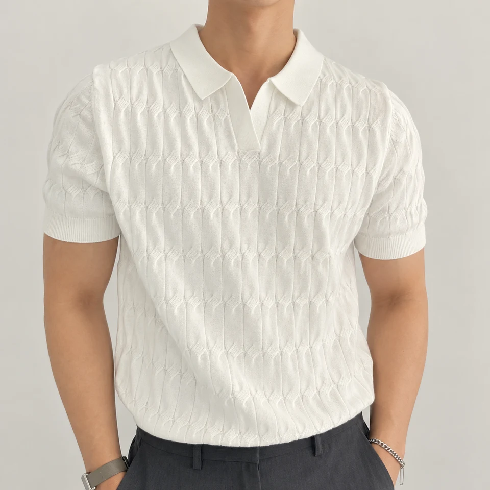 Leon Textured Polo — White — knit collar detail